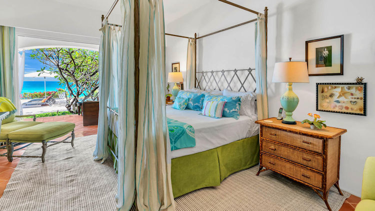 Los Cabos villa bedroom